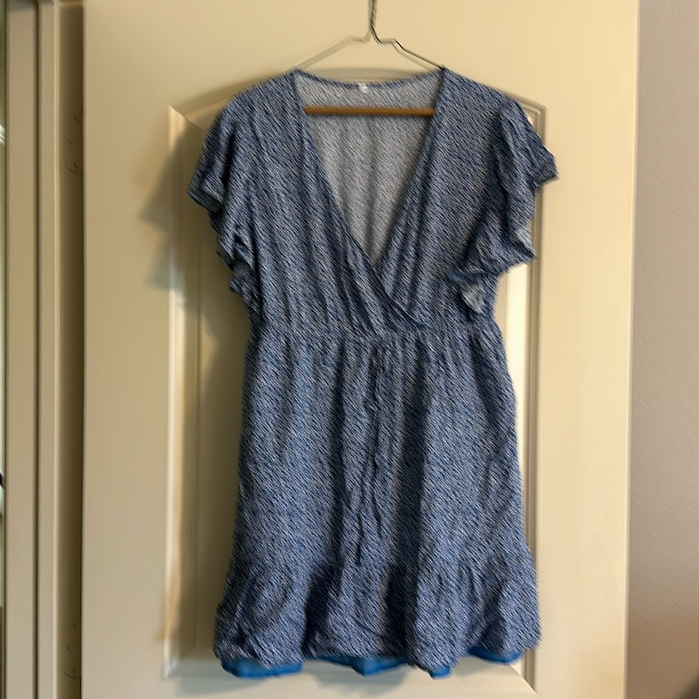 Blue floral flutter sleeve dress size large